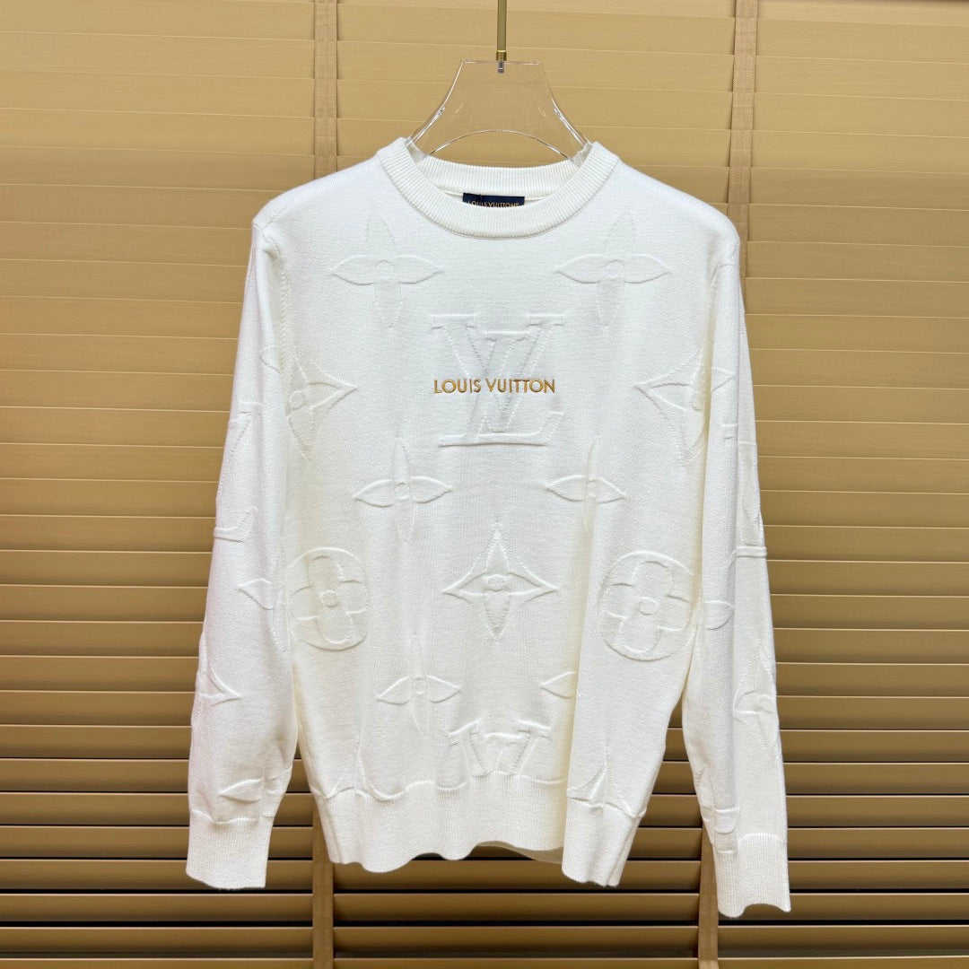 New Round Neck Embossed Jacquard Knit Sweater GN380101