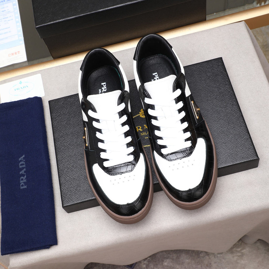 Croc Embossed Patchwork Triangle Logo Low Top Sneakers S283409