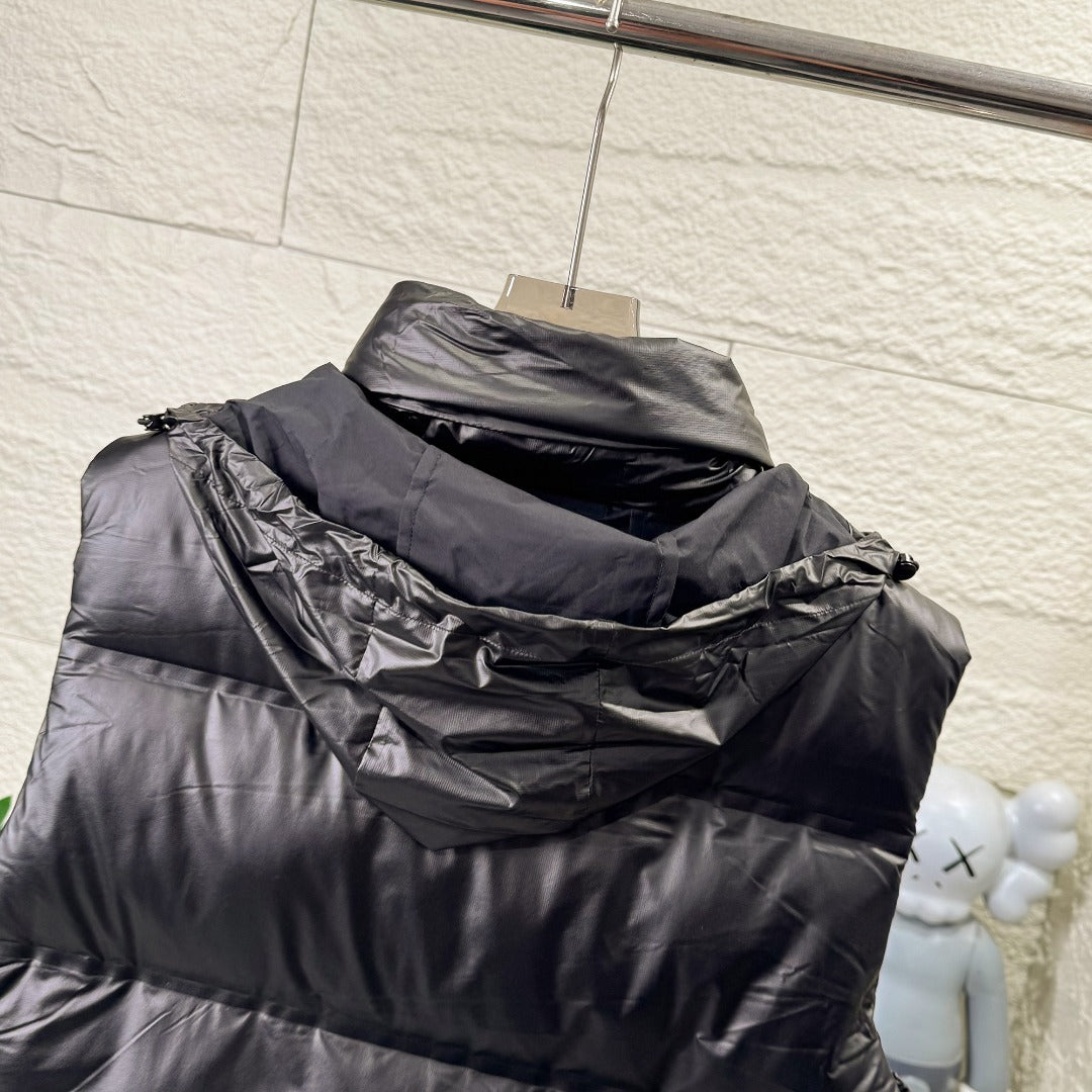 Removable Hood Quilted Puffer Vest U310523