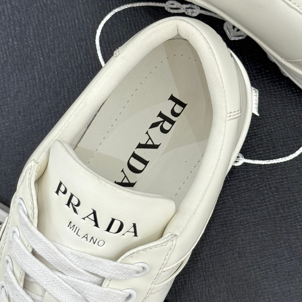 Triangle Badge Flat Lace-up Sneakers With Perforated Toe S265505