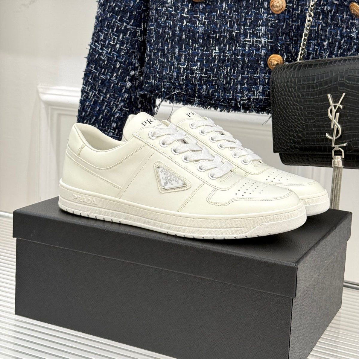 Triangle Badge Flat Lace-up Sneakers With Perforated Toe S265505