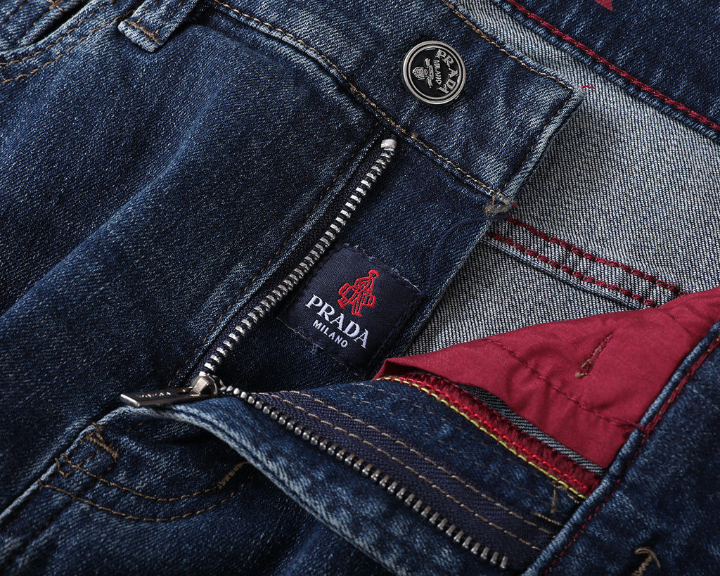 Vintage Fade Triangle Emblem & Text Print Jeans V260821