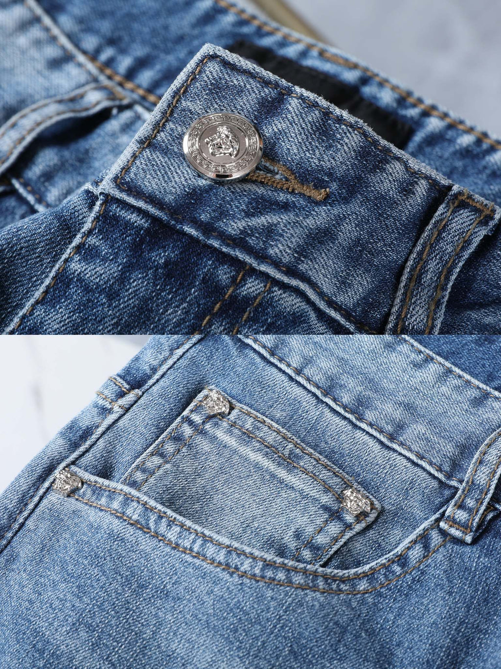 Light Wash Round Medusa Crest Jeans E260918