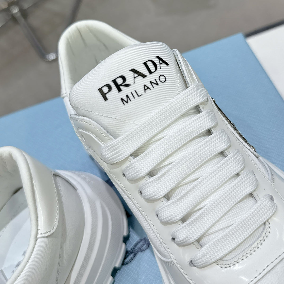 Smooth Leather Fabric Patchwork Triangle Logo Chunky Sole Sneakers S283411