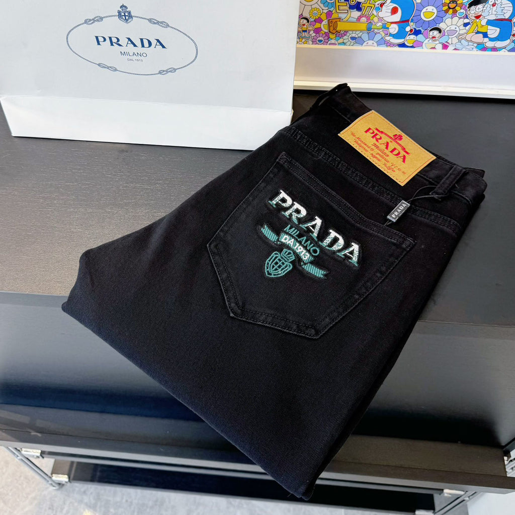 Black Solid Tone Logo Embroidered Jeans E260910
