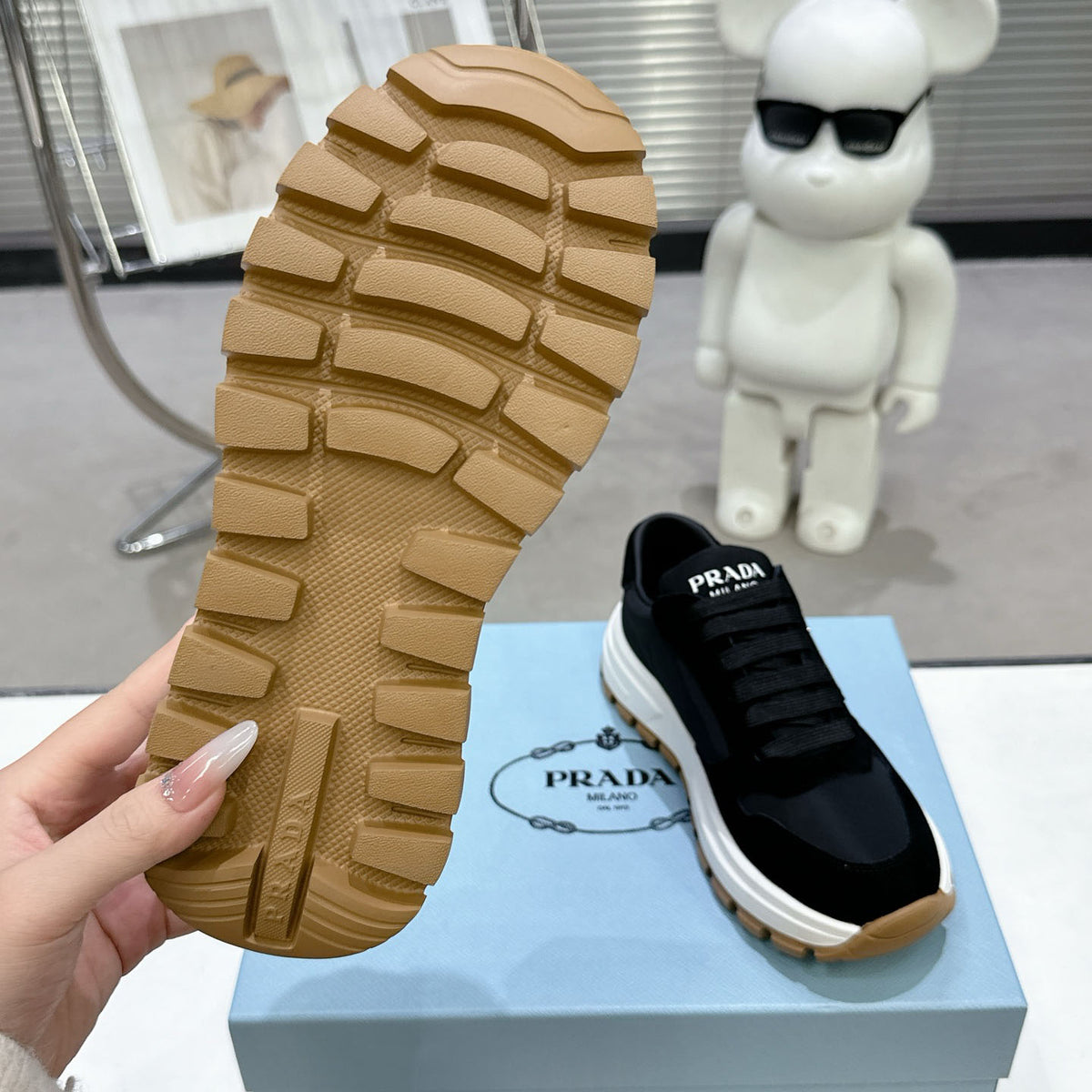 Suede Fabric Patchwork Triangle Logo Chunky Sole Sneakers S283410