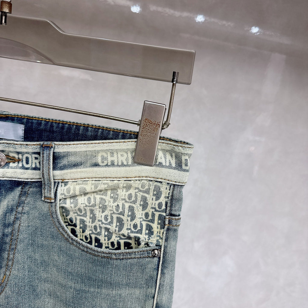 Light Faded Vintage Wash Denim Pants With Printed Waistband Detail L260621