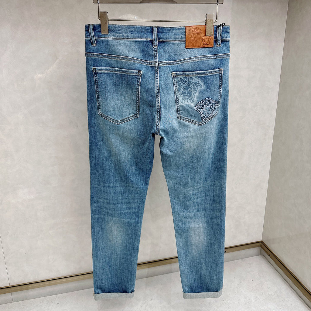 Pale Washed Denim Pants With Dual Portrait Graphic On Back Pocket R260506