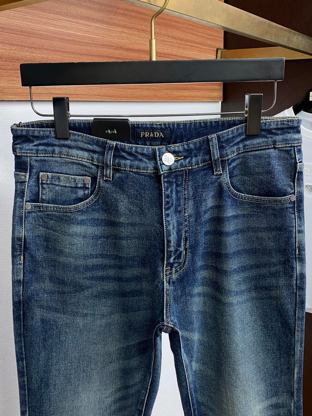 Back Pocket 3D Embroidered Blue Washed Denim Jeans R260533
