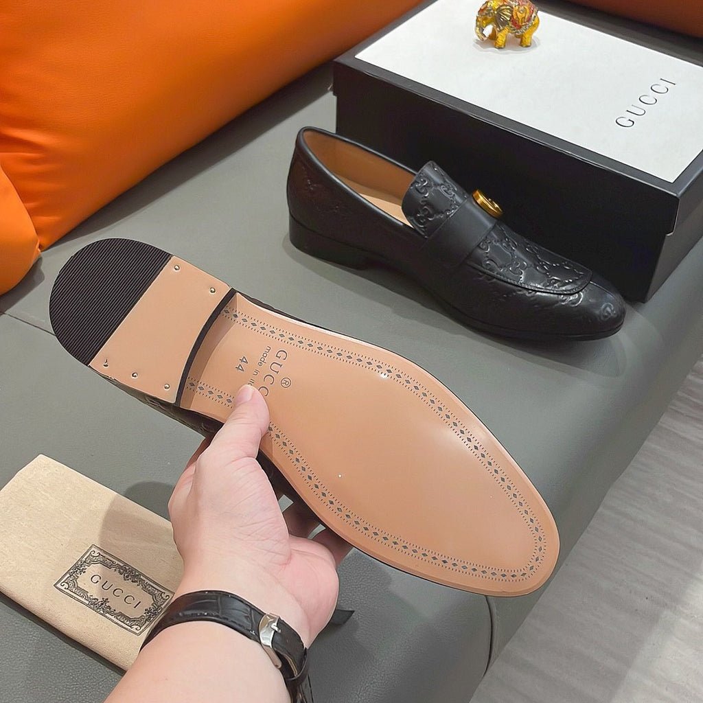 Embossed Interlocking G Loafers S283407