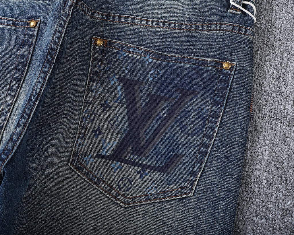 Large Printed Motif Pocket Slim Fit Denim V260828