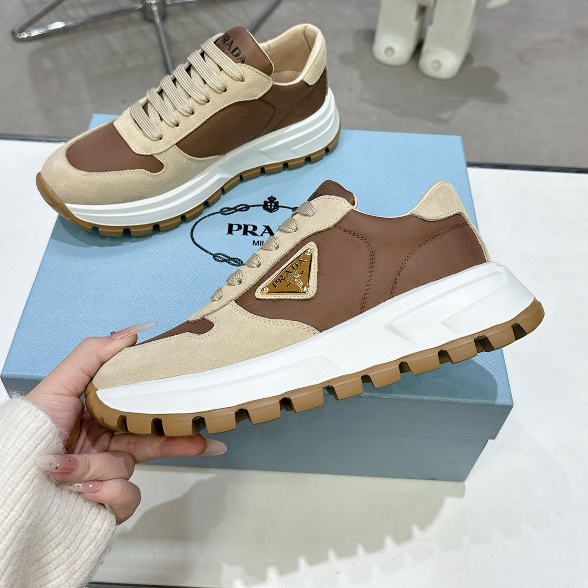 Suede Fabric Patchwork Triangle Logo Chunky Sole Sneakers S283410