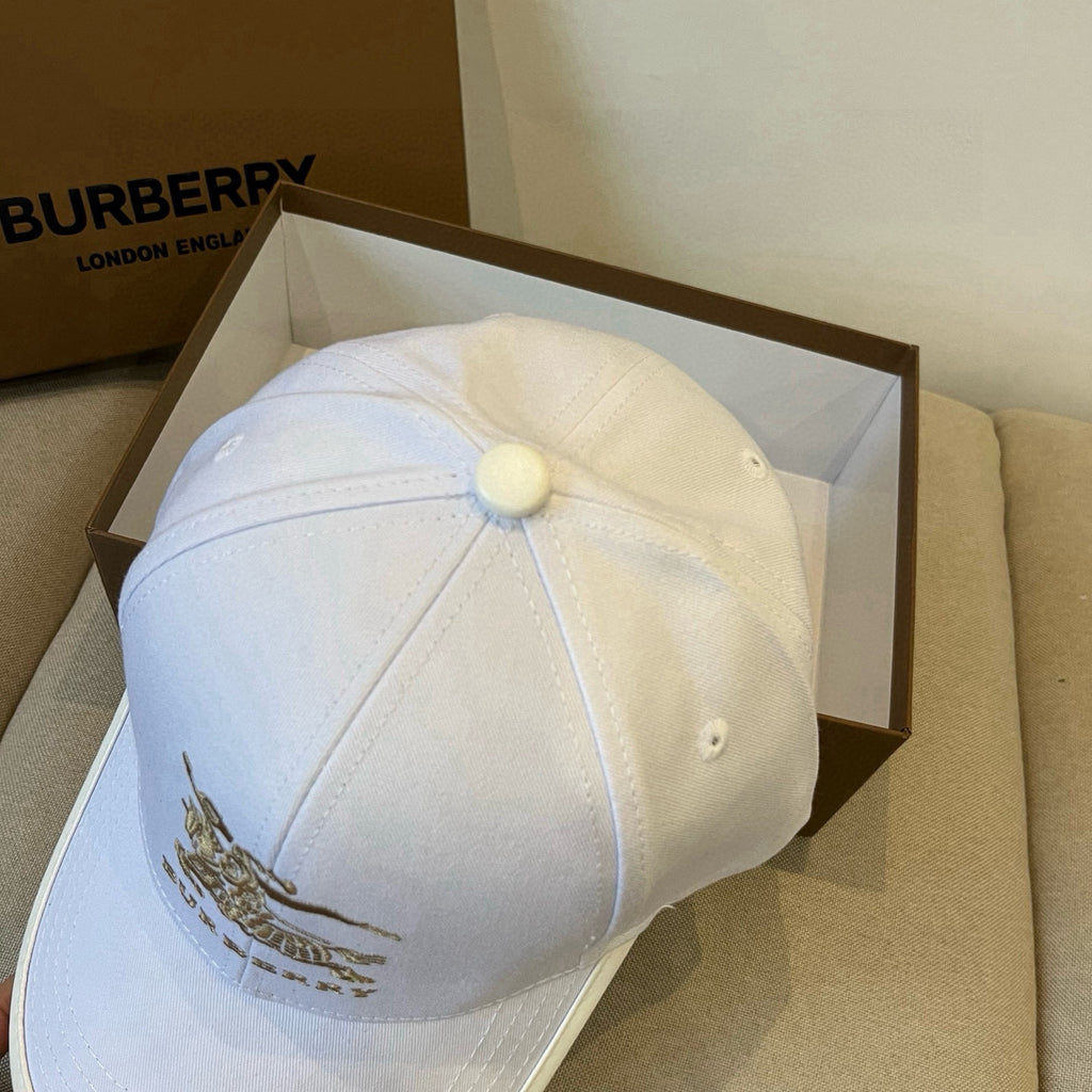 Embroidered Knight Motif Baseball Cap U310516