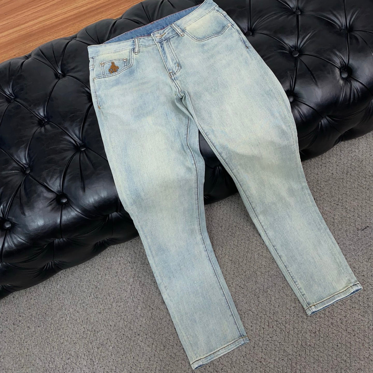 Light Vintage Faded Wash Mens Embroidered Denim Trousers R260504