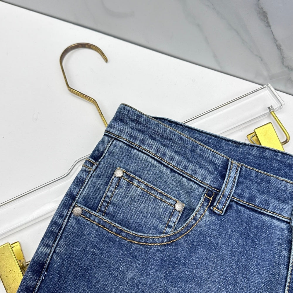 Back Pocket Letter Embroidered Vintage Blue Straight Denim Jeans P141005