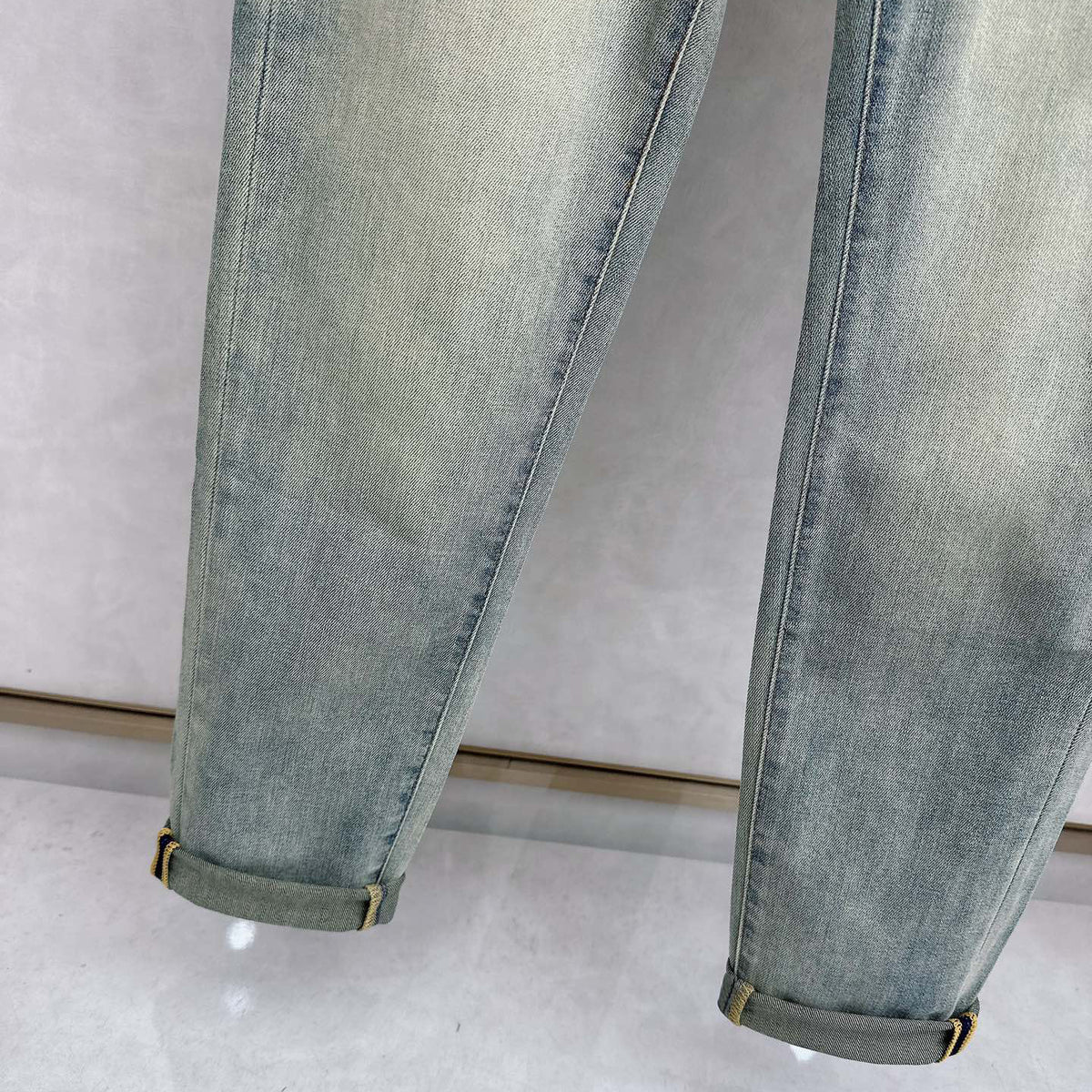 Light Faded Vintage Wash Denim Pants With Printed Waistband Detail L260621