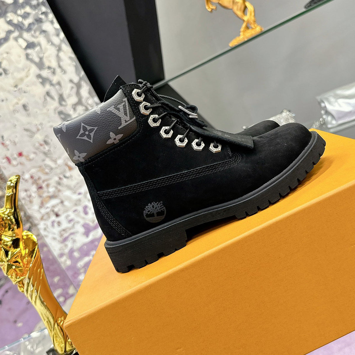 Embossed Chunky Lug Sole Work Ankle Boots S265507