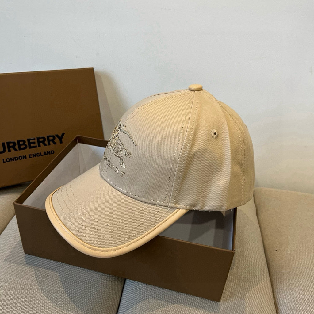 Embroidered Knight Motif Baseball Cap U310516