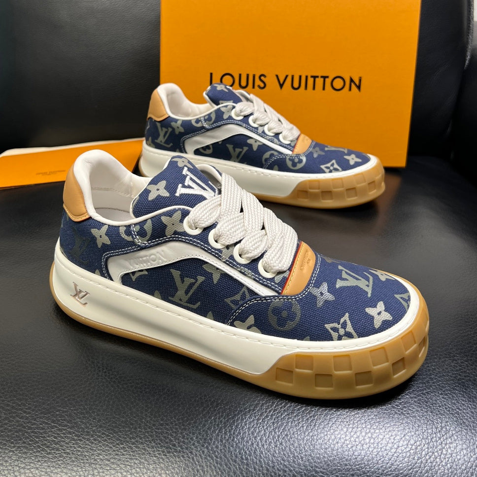 Allover Print Canvas Chunky Platform Lace-Up Sneaker S283430