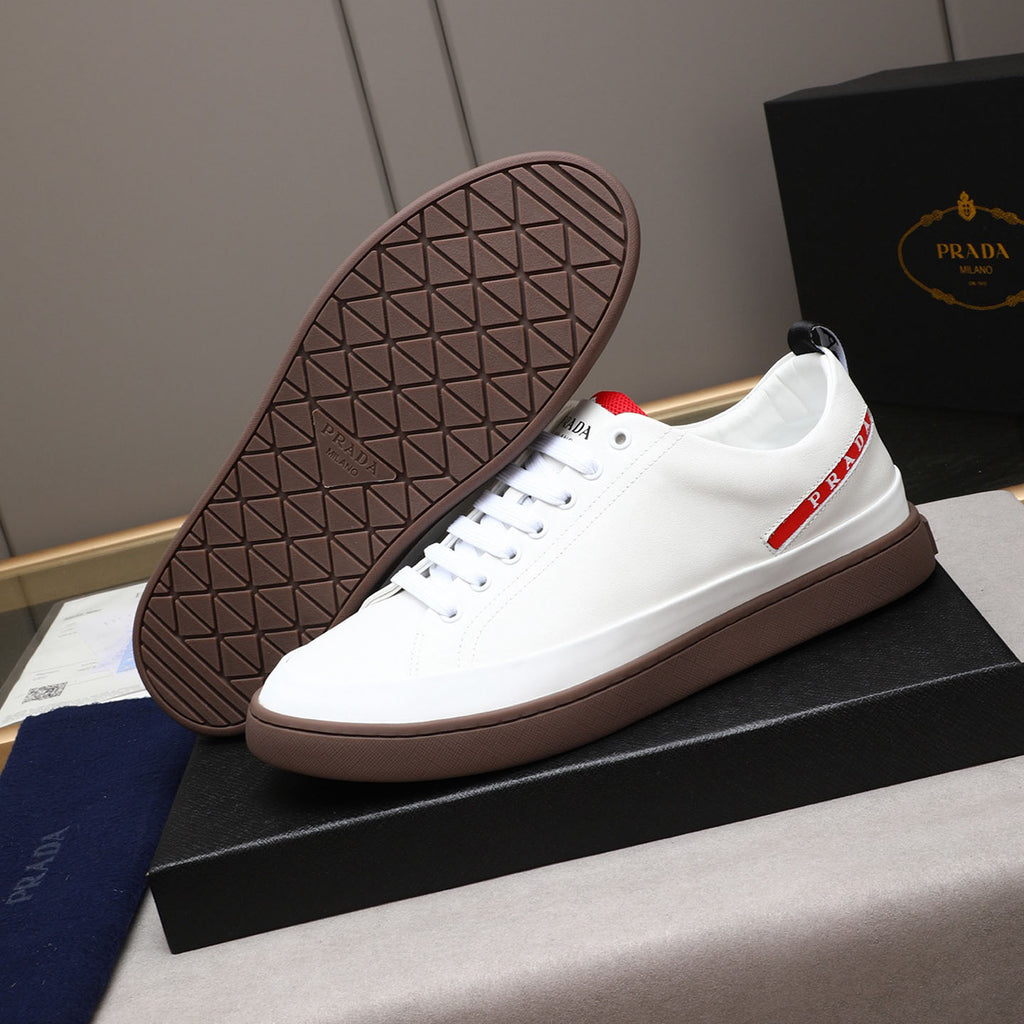 Red Side Label Leather Low Top Sneakers S283408