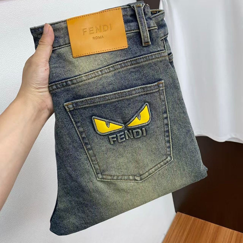 Vintage Faded Dark Wash Yellow Eye Appliqué Slim Jeans C261033