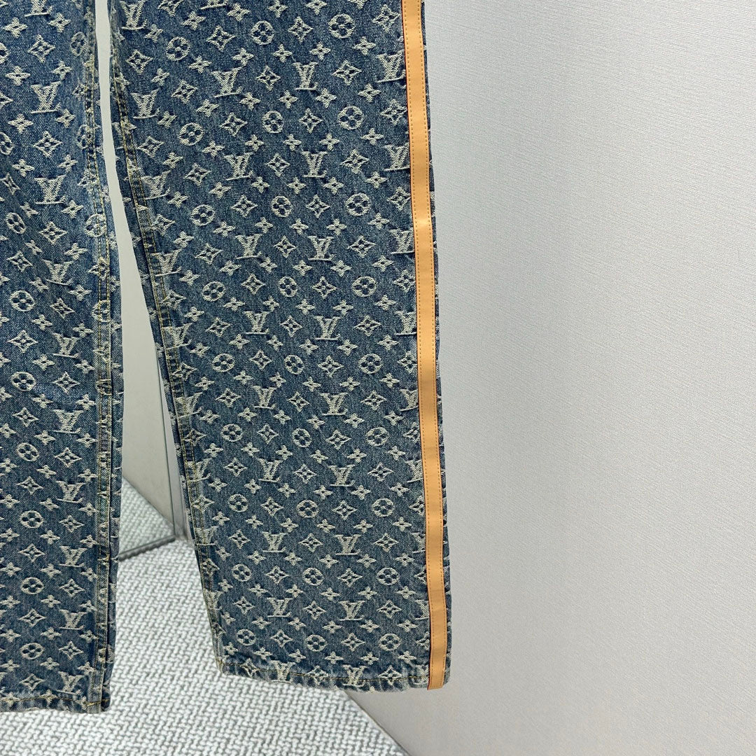 Vintage Blue Full Monogram Straight Jeans C261043
