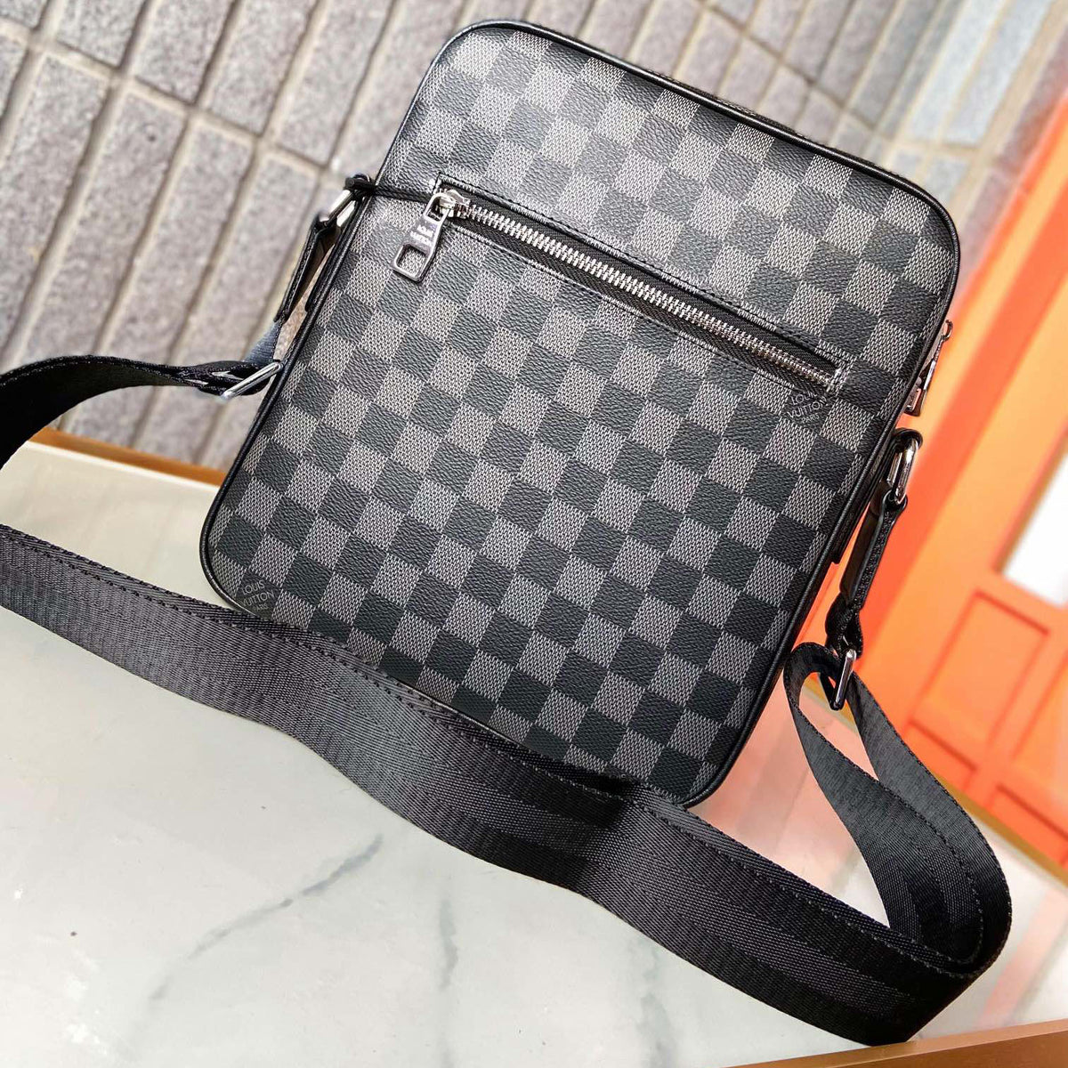 Checkerboard Print Vertical Messenger Bag B101014