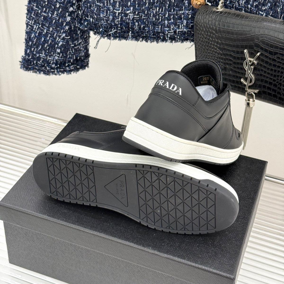 Triangle Badge Flat Lace-up Sneakers With Perforated Toe S265505
