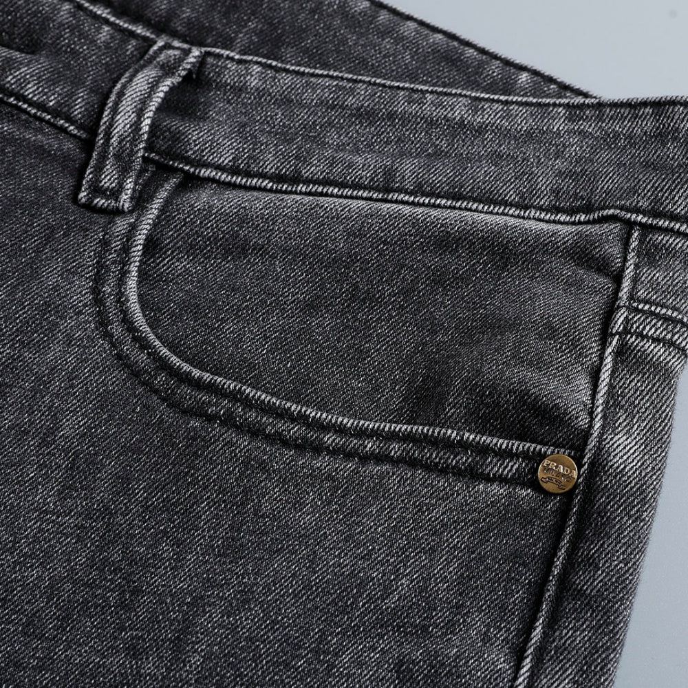 Men's Metal Triangle Logo Straight Fit Denim Jeans NE210204