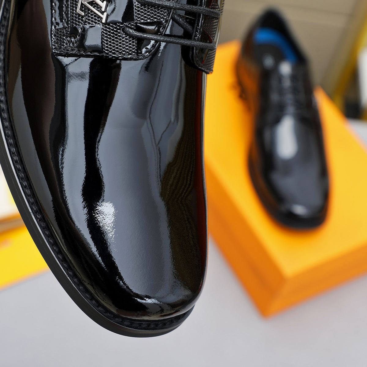 Glossy Check Jacquard Oxford Shoes NE190133