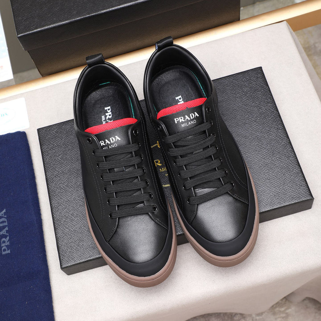 Red Side Label Leather Low Top Sneakers S283408