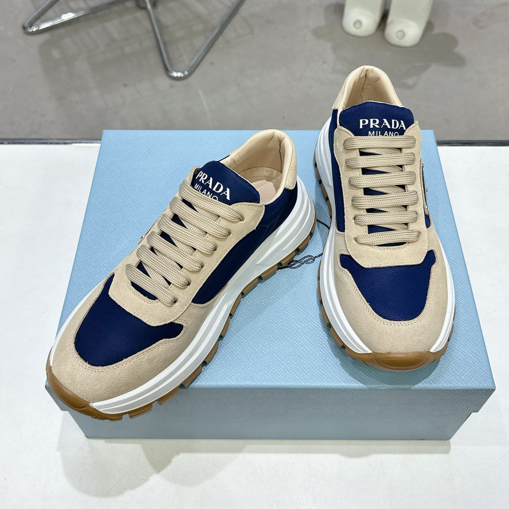 Suede Fabric Patchwork Triangle Logo Chunky Sole Sneakers S283410