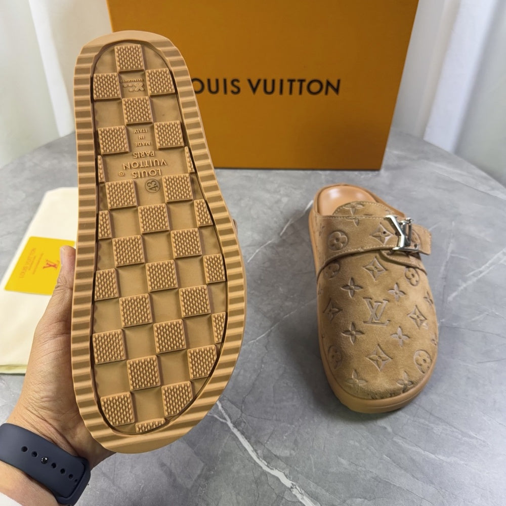 Embossed Strap Buckle Mule Slides S265511