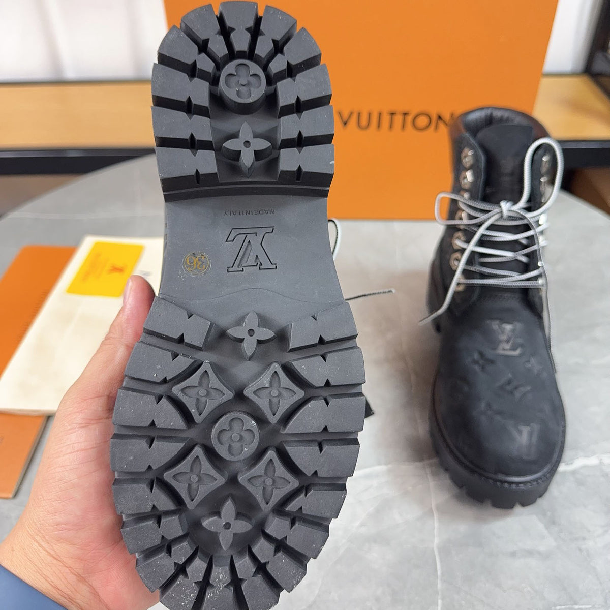 Embossed Thick Sole Martin Work Boots S265506