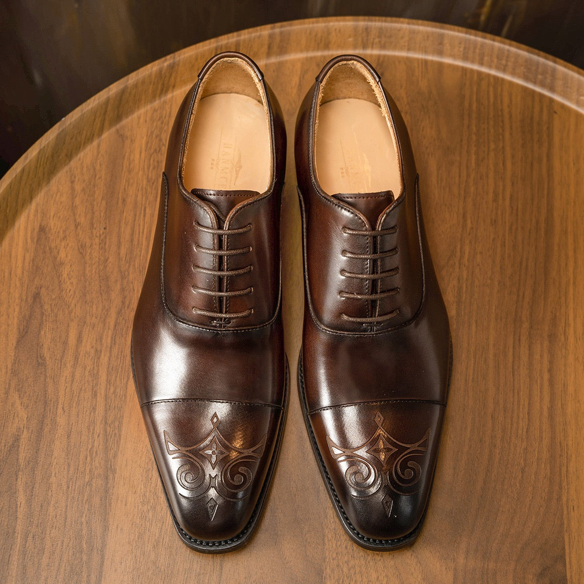 Cap Toe Engraved Oxford Dress Shoes P050520