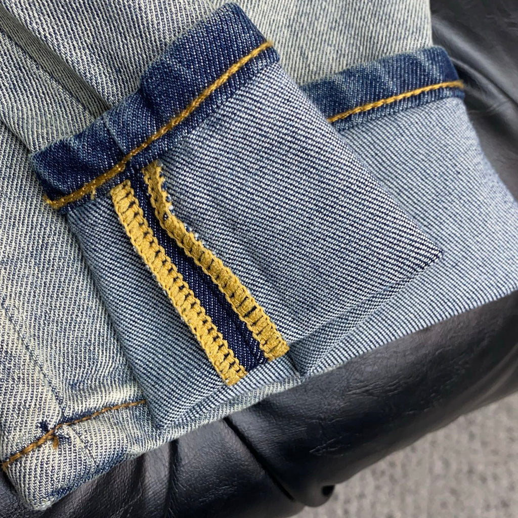Circular Badge Embroidery Back Pocket Denim Jeans L260616