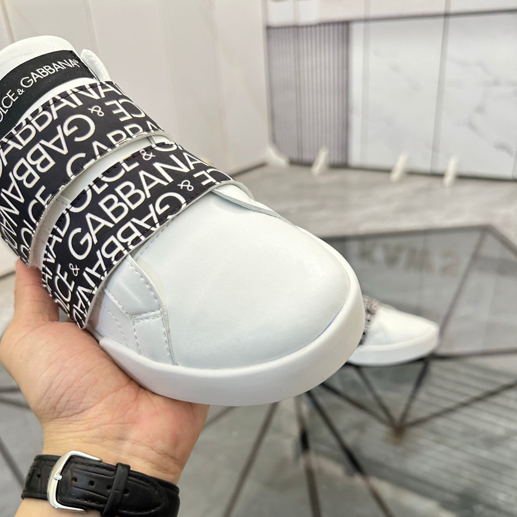 Men's Logo Strap Velcro Low Top Sneakers JN081107
