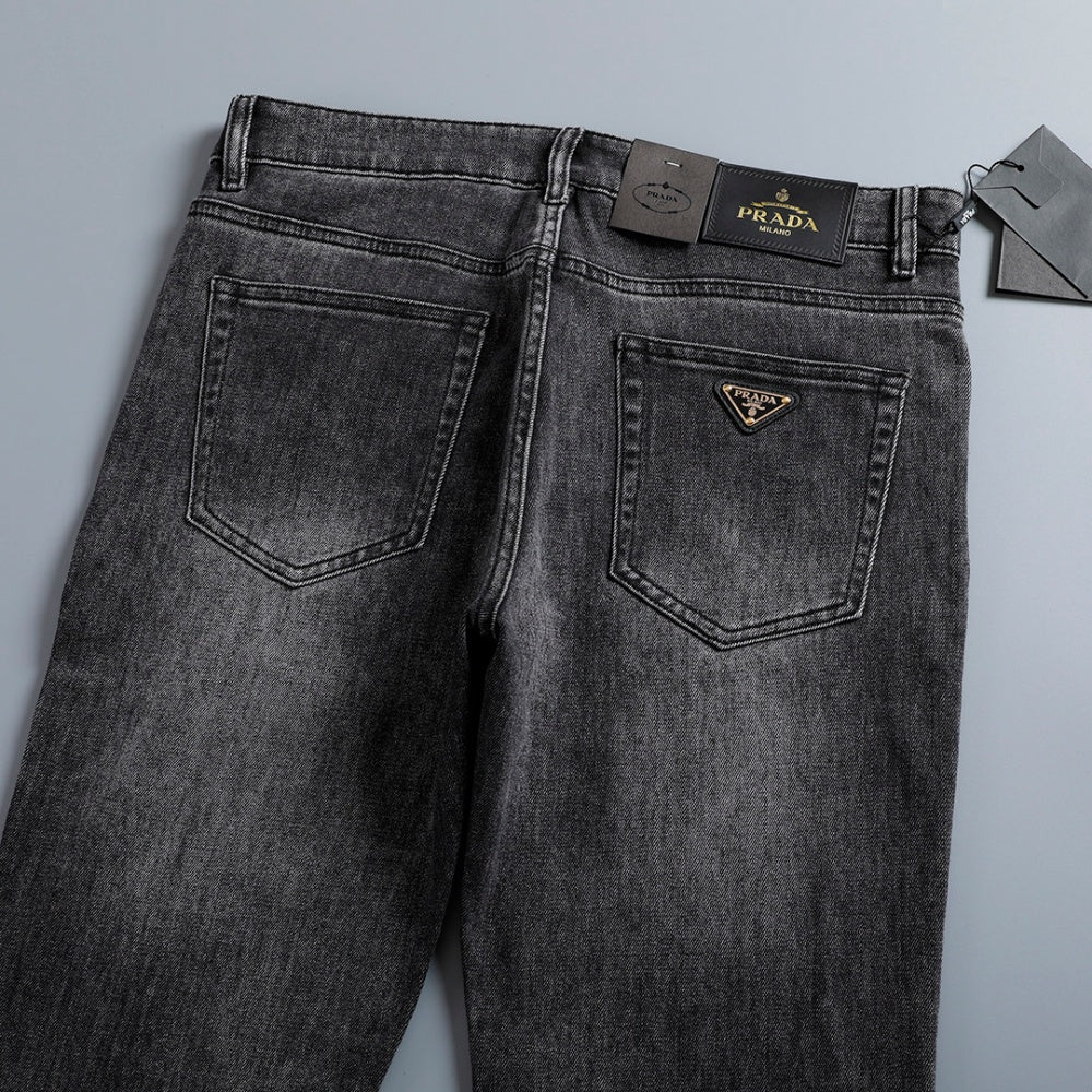 Men's Metal Triangle Logo Straight Fit Denim Jeans NE210204