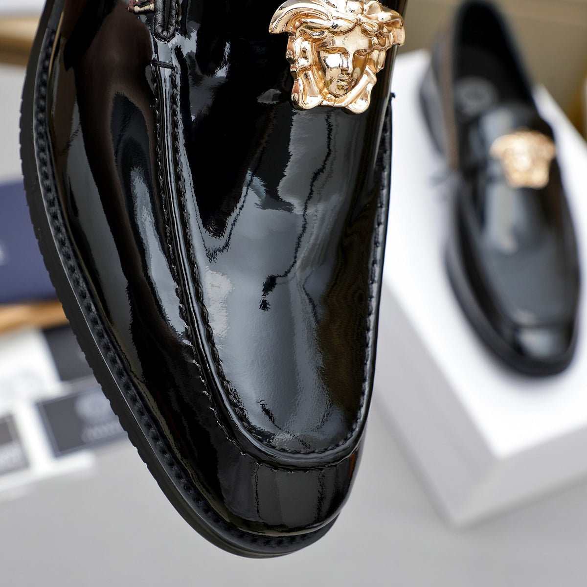 Men's Patent Medusa Metal Head Slip-On Loafers NE190144