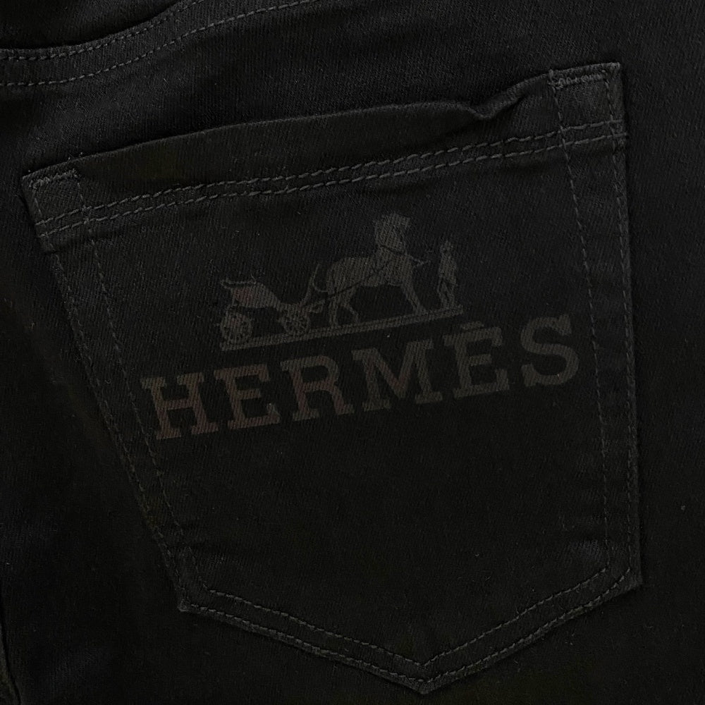 Back Pocket Subtle Printed Solid Black Straight Denim Jeans P141004