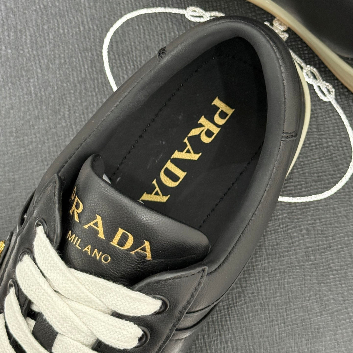 Triangle Badge Flat Lace-up Sneakers With Perforated Toe S265505