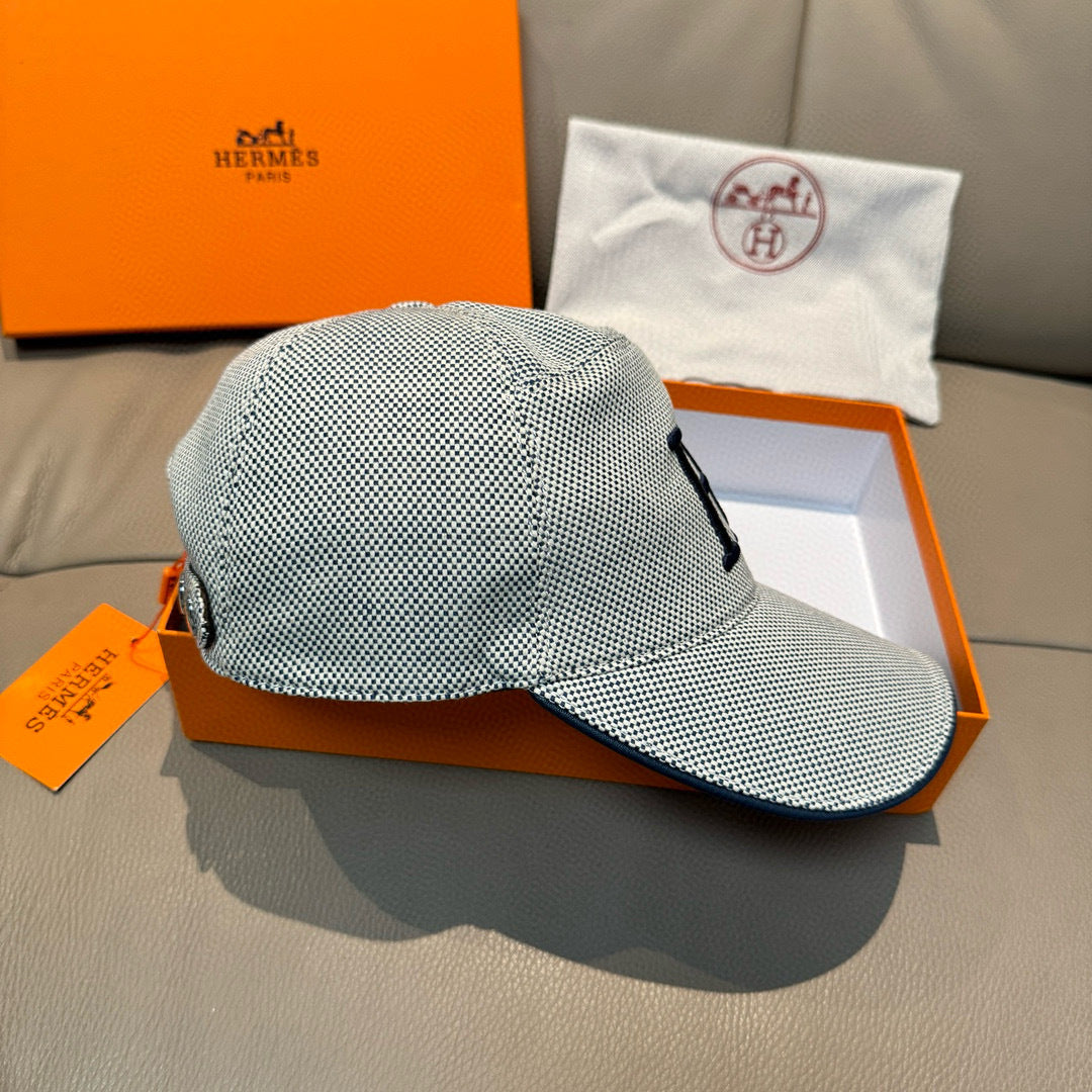 Letter H & Carriage Embroidery Baseball Cap G103012