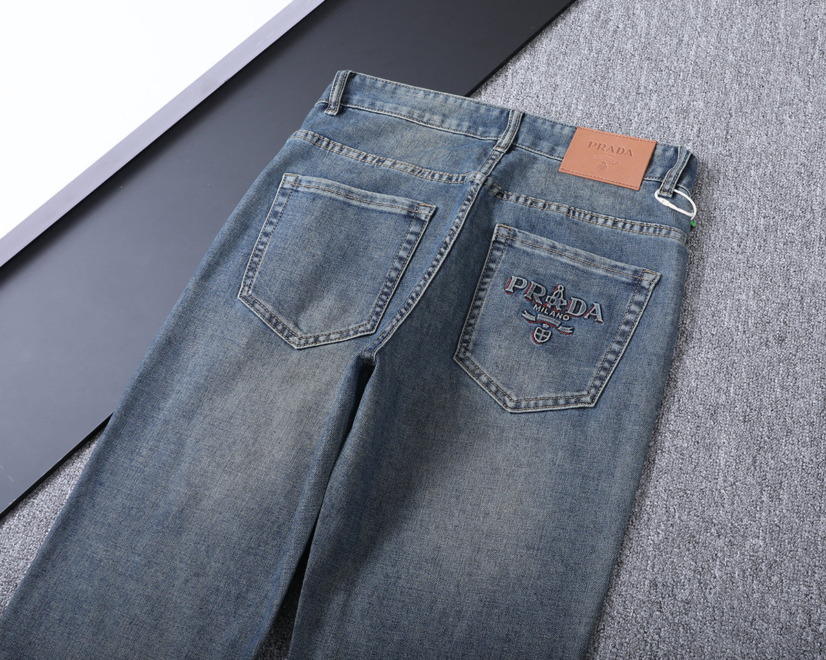 Letter Crest Embroidery Pocket Slim Fit Denim V260838
