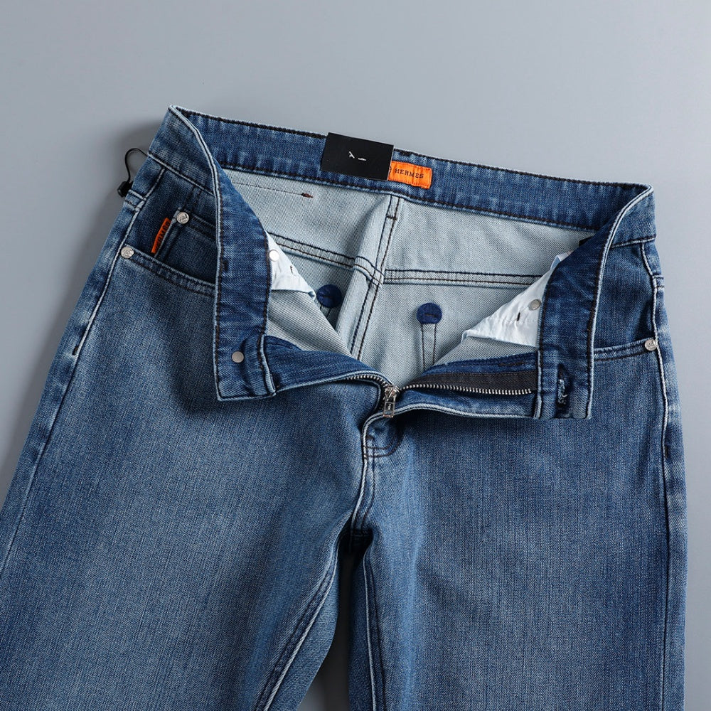 Embroidered Logo Straight Fit Denim Jeans NE210201
