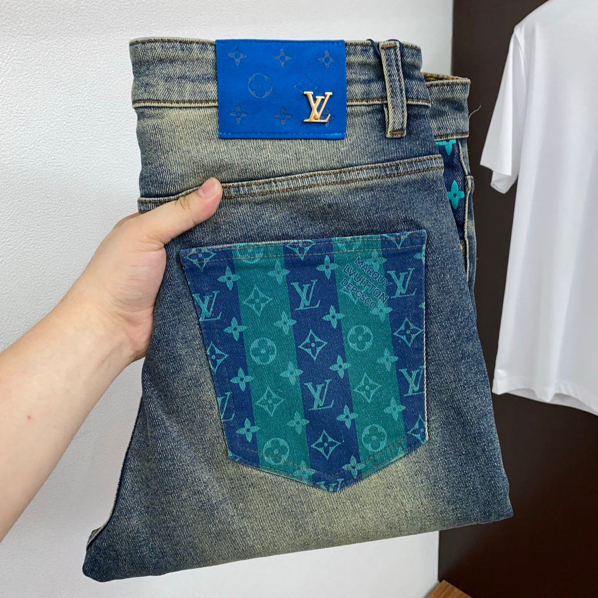 Yellow Tone Retro Denim Jeans With Blue Leather Waist Patch R260537