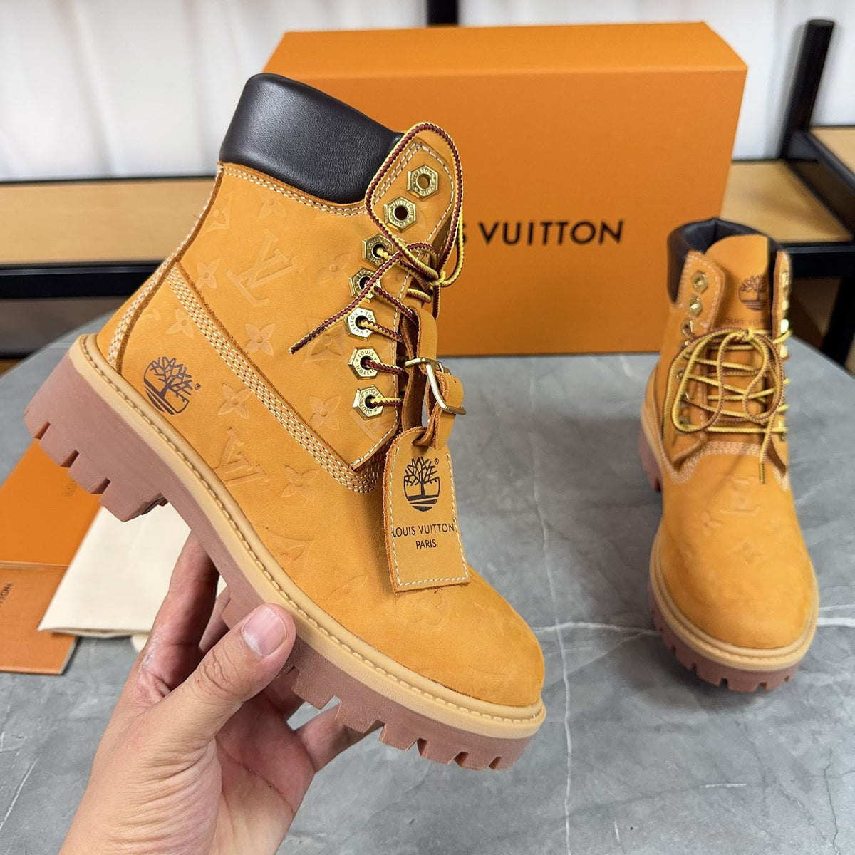Embossed Thick Sole Martin Work Boots S265506