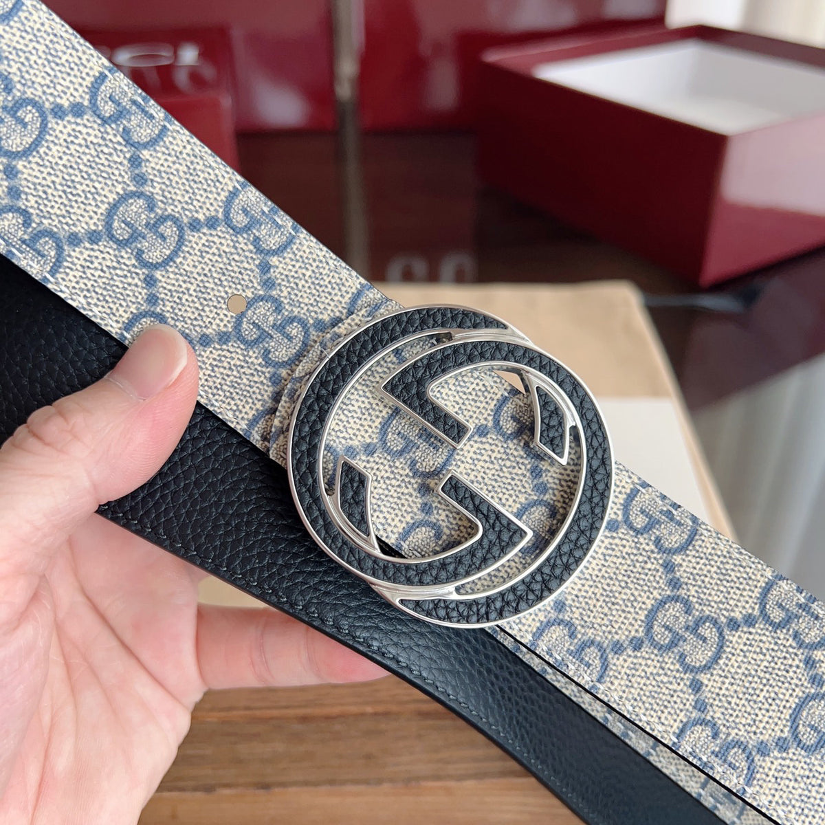 Beige Base Blue Interlocking Pattern Belt With Two-Tone Circle Buckle E020807