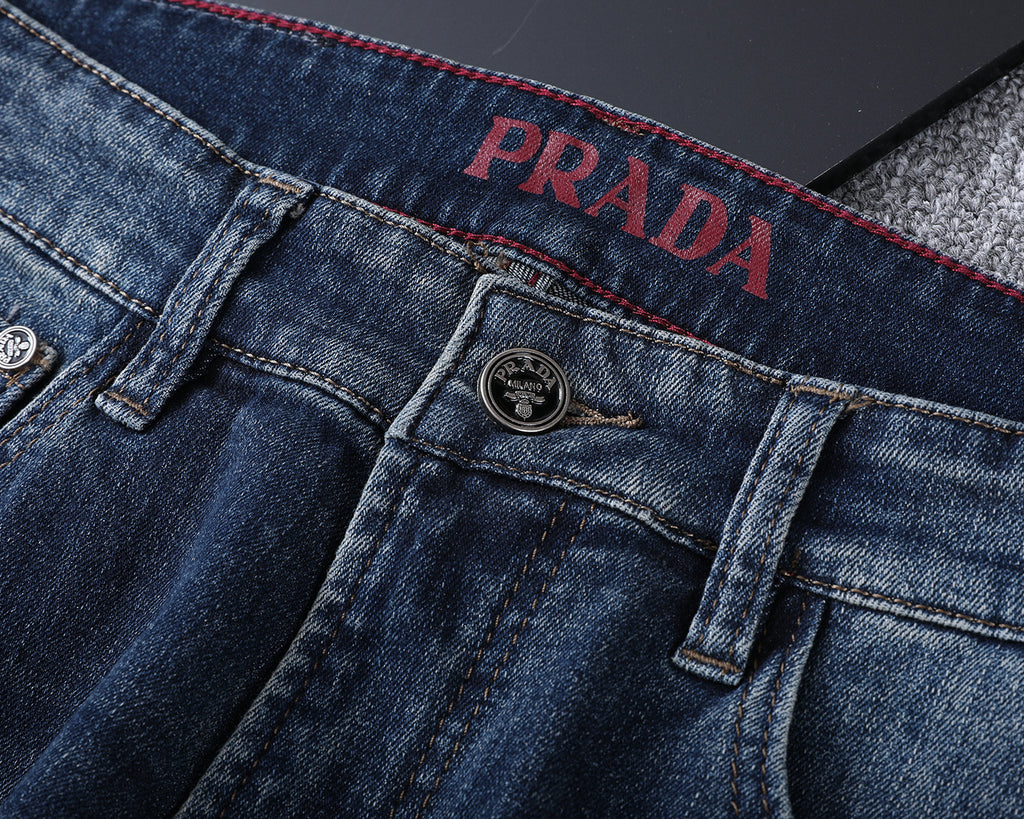 Vintage Fade Triangle Emblem & Text Print Jeans V260821