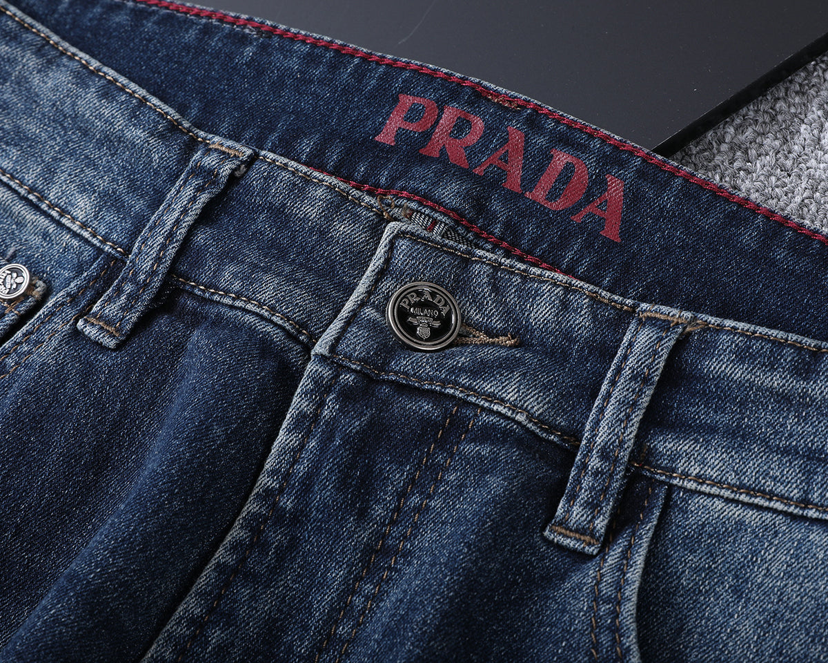 Vintage Fade Triangle Emblem & Text Print Jeans V260821