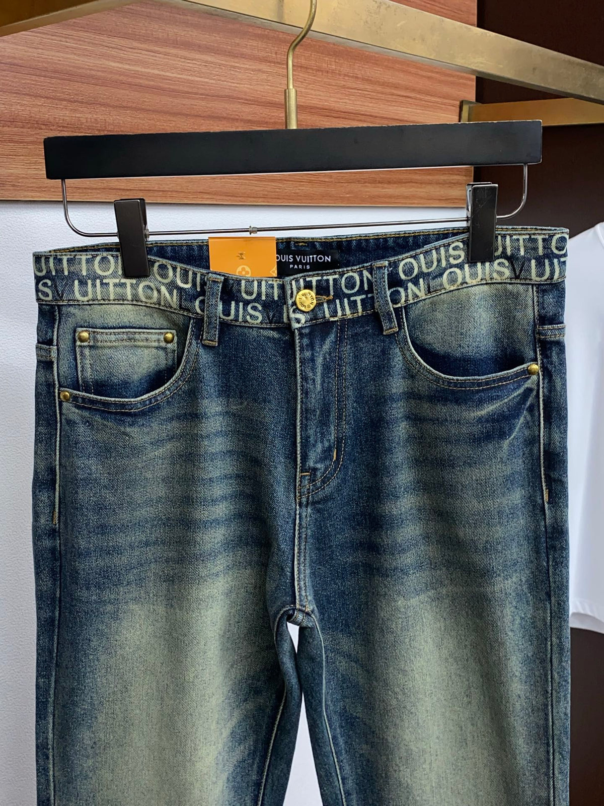 Back Pocket Shield Badge Letter Printed Vintage Denim Jeans R260544